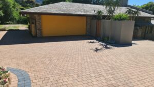 Karoo Paver Driveway and Entrance